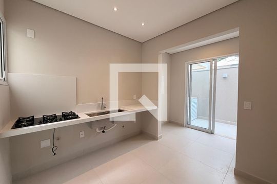 Cozinha de casa de condomínio à venda com 3 quartos, 170m² em Gramadão, Jundiaí