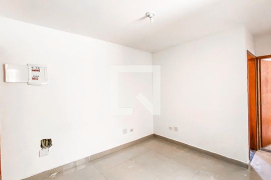 Sala/Cozinha de apartamento para alugar com 2 quartos, 45m² em Vila Talarico, São Paulo