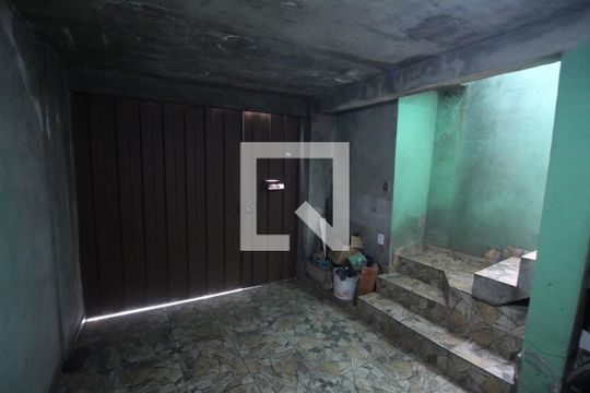Garagem de casa para alugar com 2 quartos, 324m² em Lindéia, Contagem