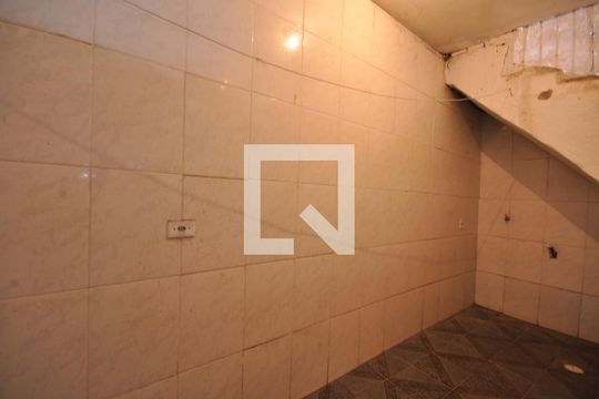 Área de Serviço de casa para alugar com 2 quartos, 80m² em Jardim Francisco Mendes, São Paulo