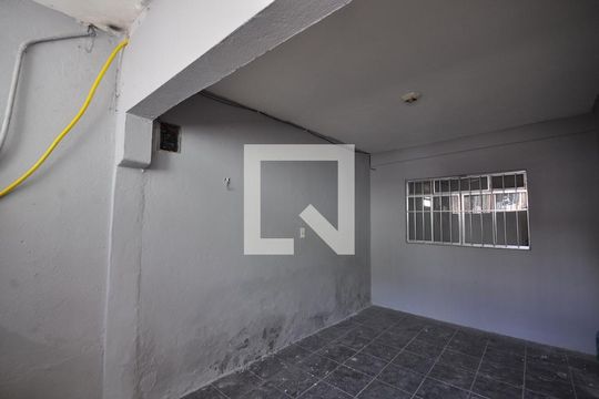 Garagem de casa para alugar com 2 quartos, 80m² em Jardim Francisco Mendes, São Paulo