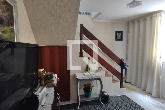Sala de TV de casa à venda com 4 quartos, 130m² em Vila Palmares, São Caetano do Sul