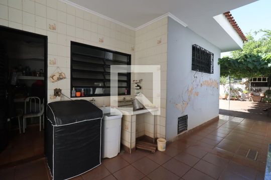 Área de Serviço de casa para alugar com 5 quartos, 390m² em Vila Monte Alegre, Ribeirão Preto