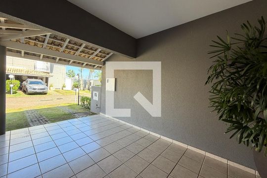 Garagem de casa de condomínio à venda com 4 quartos, 200m² em Chácaras Saudáveis E Encantadoras, Jundiaí