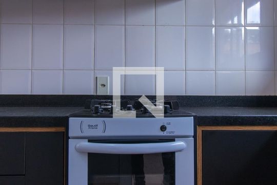 Casa de Condomínio para alugar com 2 quartos, 50m² em Jardim Torino, Cotia