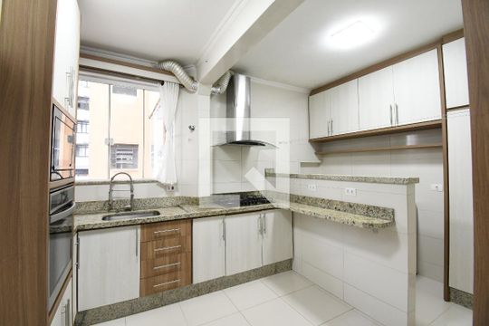 Cozinha de apartamento à venda com 3 quartos, 68m² em Centro, Curitiba
