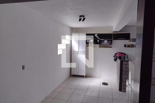 Cozinha de casa à venda com 2 quartos, 132m² em Jardim do Salso, Porto Alegre