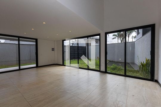 Sala 1 de casa para alugar com 2 quartos, 180m² em Vale do Sol, Nova Lima
