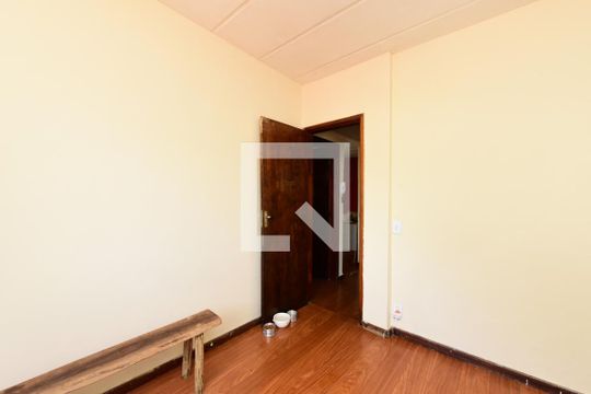 Quarto 2 de apartamento para alugar com 2 quartos, 59m² em Novo Eldorado, Contagem