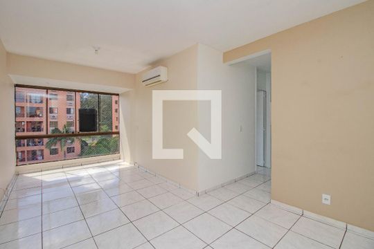Sala de apartamento para alugar com 3 quartos, 75m² em Jardim Carvalho, Porto Alegre
