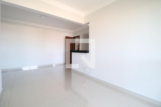 Sala de apartamento para alugar com 2 quartos, 73m² em Santa Mônica, Uberlândia