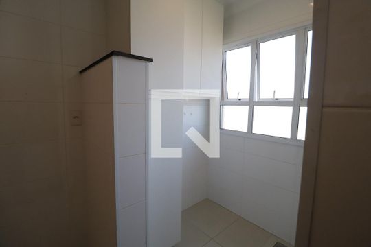 Área de Serviço de apartamento para alugar com 2 quartos, 73m² em Santa Mônica, Uberlândia