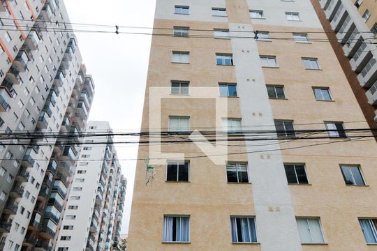 Fachada do Prédio de apartamento à venda com 2 quartos, 45m² em Picanço, Guarulhos