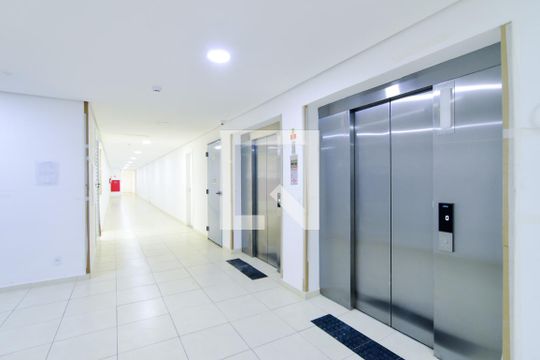 Hall Social  de apartamento à venda com 2 quartos, 45m² em Picanço, Guarulhos