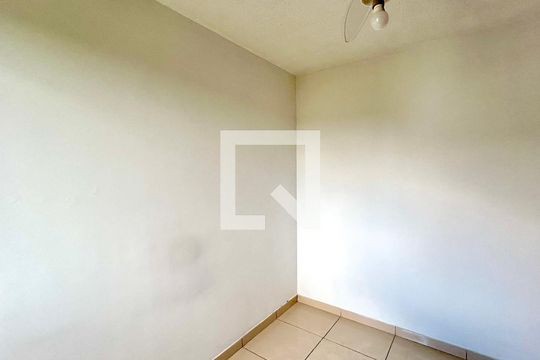 Quarto 1 de apartamento para alugar com 2 quartos, 47m² em Vila Alzira, Guarulhos
