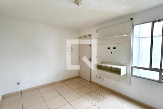 Sala de apartamento para alugar com 2 quartos, 47m² em Vila Alzira, Guarulhos