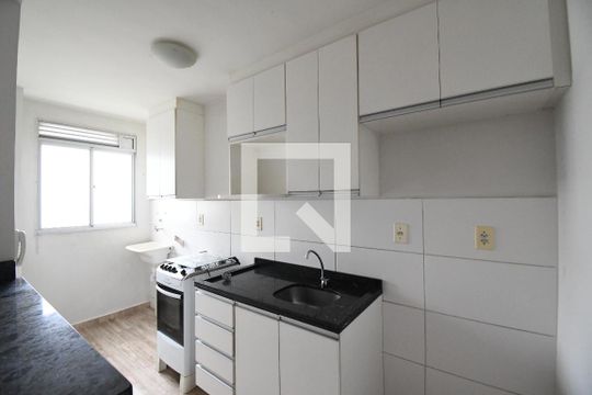 Cozinha de apartamento para alugar com 2 quartos, 49m² em Bairro Alto, Curitiba