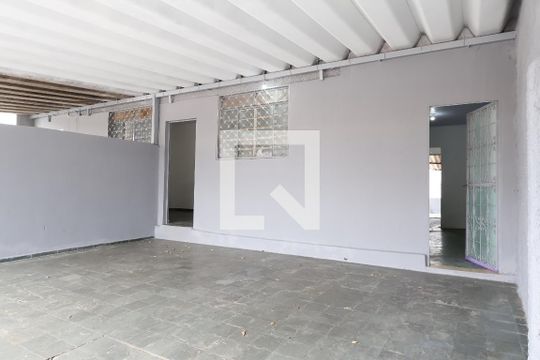Casa para alugar com 3 quartos, 137m² em Jardim América, Goiânia