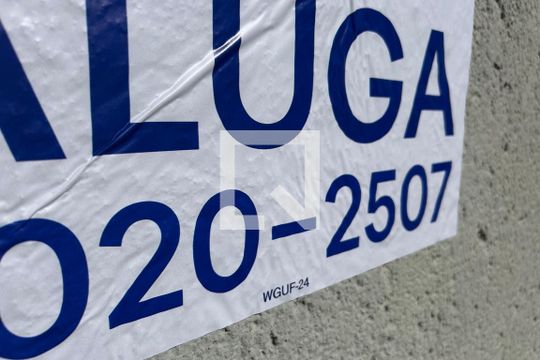 Placa  de casa para alugar com 2 quartos, 80m² em Campeche, Florianópolis