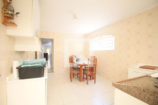 Cozinha de casa para alugar com 3 quartos, 166m² em Jardim Taboao, São Paulo