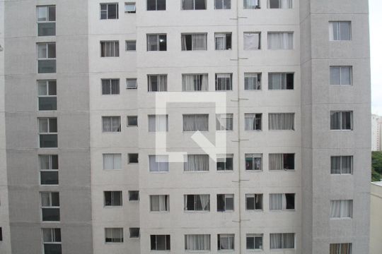 Vista da Sala de apartamento para alugar com 2 quartos, 44m² em Jardim Maria Duarte, São Paulo