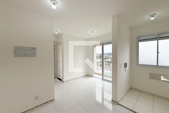 Apartamento para alugar com 2 quartos, 37m² em Jardim Mutinga, São Paulo