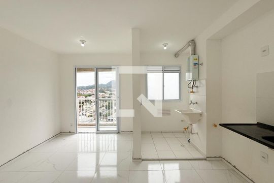 Apartamento para alugar com 2 quartos, 37m² em Jardim Mutinga, São Paulo