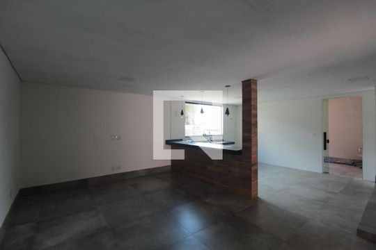 Casa para alugar com 3 quartos, 360m² em Rio Branco, Belo Horizonte