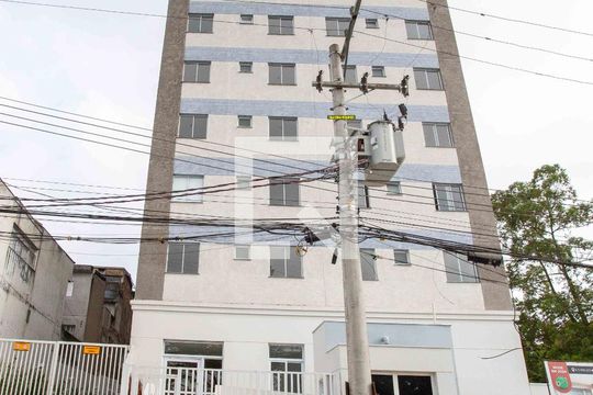 Fachada do Prédio de apartamento para alugar com 2 quartos, 43m² em Conceição, Diadema