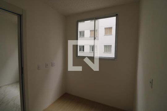 Quarto de apartamento para alugar com 2 quartos, 34m² em Cidade São Mateus, São Paulo