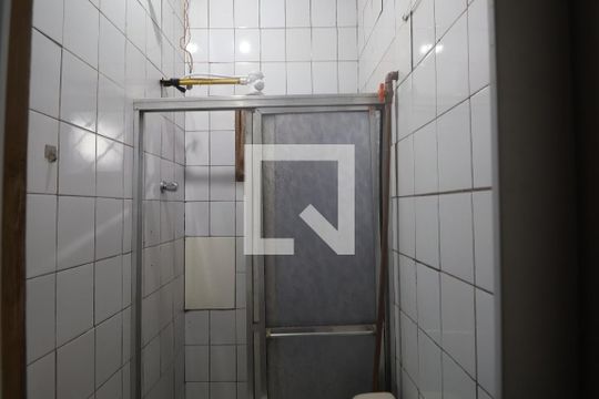 Banheiro de casa para alugar com 1 quarto, 30m² em Parque da Matriz, Cachoeirinha