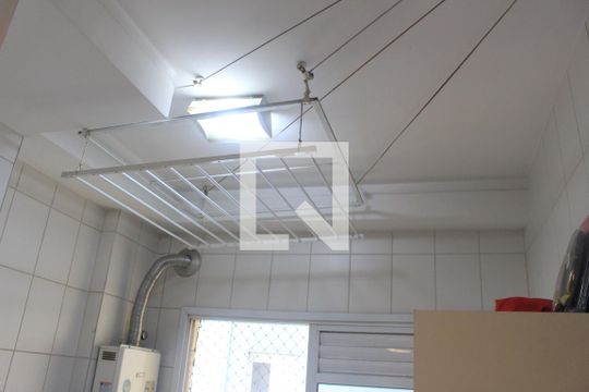 Área de Serviço de apartamento para alugar com 2 quartos, 80m² em Cerâmica, São Caetano do Sul