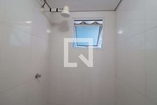 Banheiro externo de casa para alugar com 2 quartos, 94m² em Vila Lisboa, São Paulo