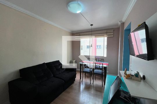 Sala de apartamento para alugar com 2 quartos, 54m² em Cidade D’abril, São Paulo