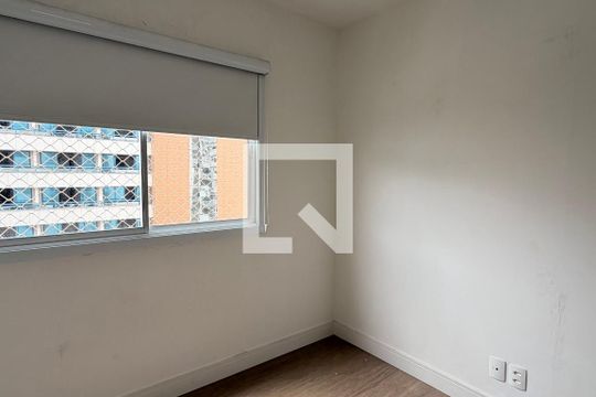 Quarto 2 de apartamento para alugar com 2 quartos, 56m² em Cerâmica, São Caetano do Sul