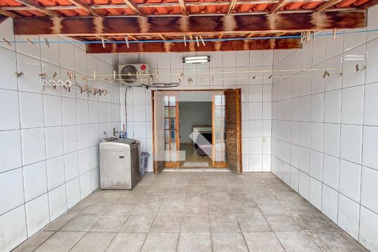 Casa à venda com 2 quartos, 73m² em Vila Araguaia, São Paulo