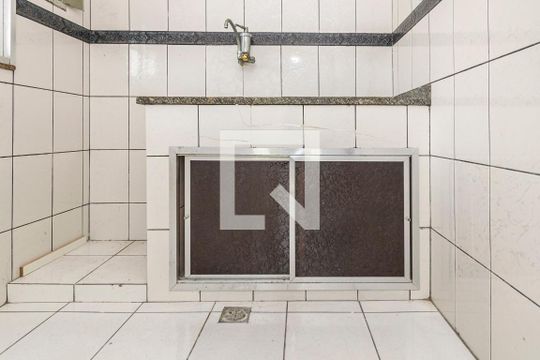 Cozinha de casa para alugar com 2 quartos, 80m² em Irajá, Rio de Janeiro