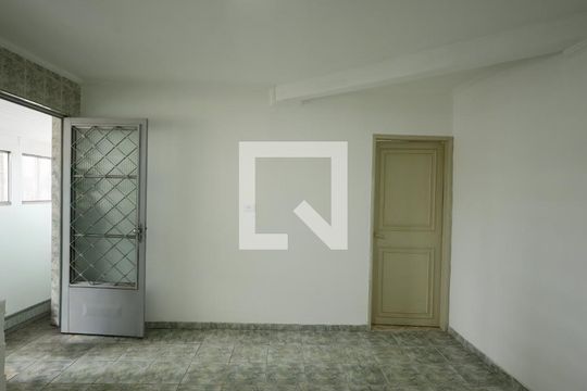 Sala integrada com cozinha de casa para alugar com 1 quarto, 80m² em Campo Grande, São Paulo