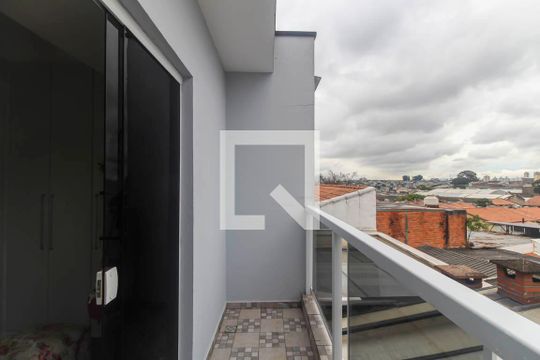 Casa para alugar com 2 quartos, 110m² em Vila Bancaria, São Paulo