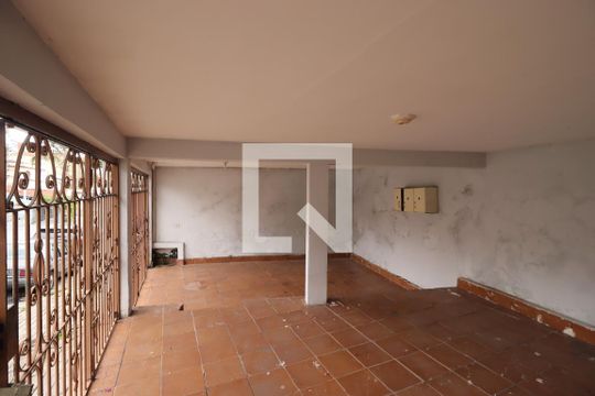 Casa para alugar com 2 quartos, 200m² em Vila Helena, Santo André