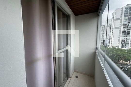 Sacada de apartamento à venda com 2 quartos, 54m² em Vila Yara, Osasco