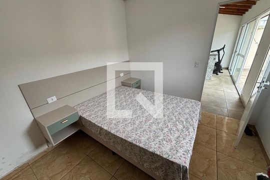 Suite 2 de casa para alugar com 3 quartos, 130m² em Ponte Seca, Ribeirão Pires