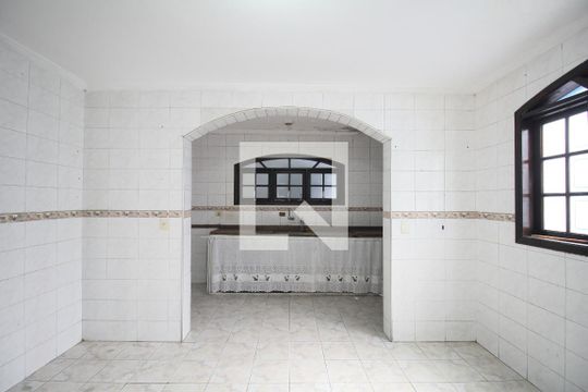 Cozinha de casa para alugar com 3 quartos, 140m² em Jardim Clementino, Taboão da Serra