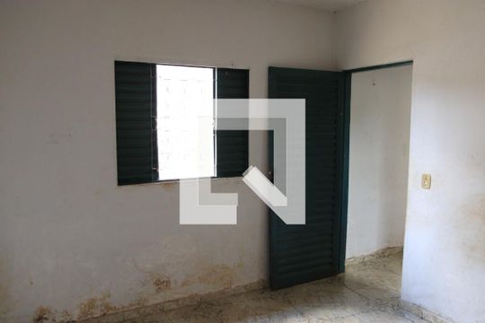 Casa à venda com 1 quarto, 55m² em Jardim Guanabara, Goiânia