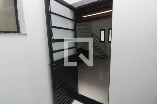 Área de Serviço de kitnet/studio para alugar com 1 quarto, 33m² em Santa Terezinha, Santo André