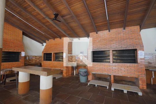 Área comum - Churrasqueira de apartamento para alugar com 2 quartos, 67m² em Jardim Botânico, Porto Alegre