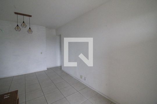 Sala de apartamento à venda com 2 quartos, 60m² em Pechincha, Rio de Janeiro