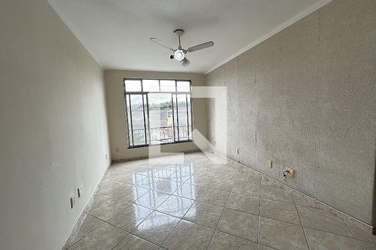 Sala de apartamento para alugar com 2 quartos, 57m² em Bento Ribeiro, Rio de Janeiro
