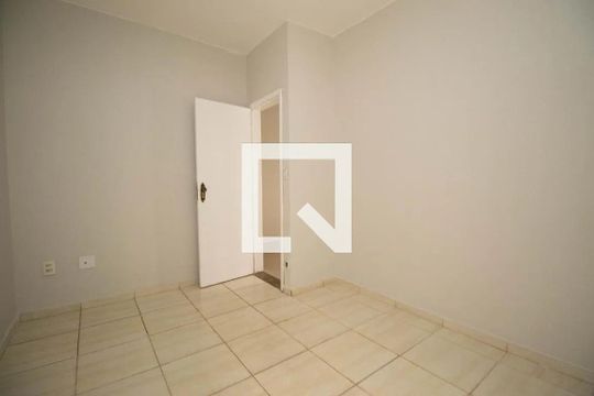 Quarto 1 de casa à venda com 3 quartos, 225m² em QSD 49, Brasília