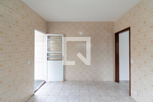 Cozinha de casa para alugar com 2 quartos, 50m² em Jardim Jabaquara, São Paulo
